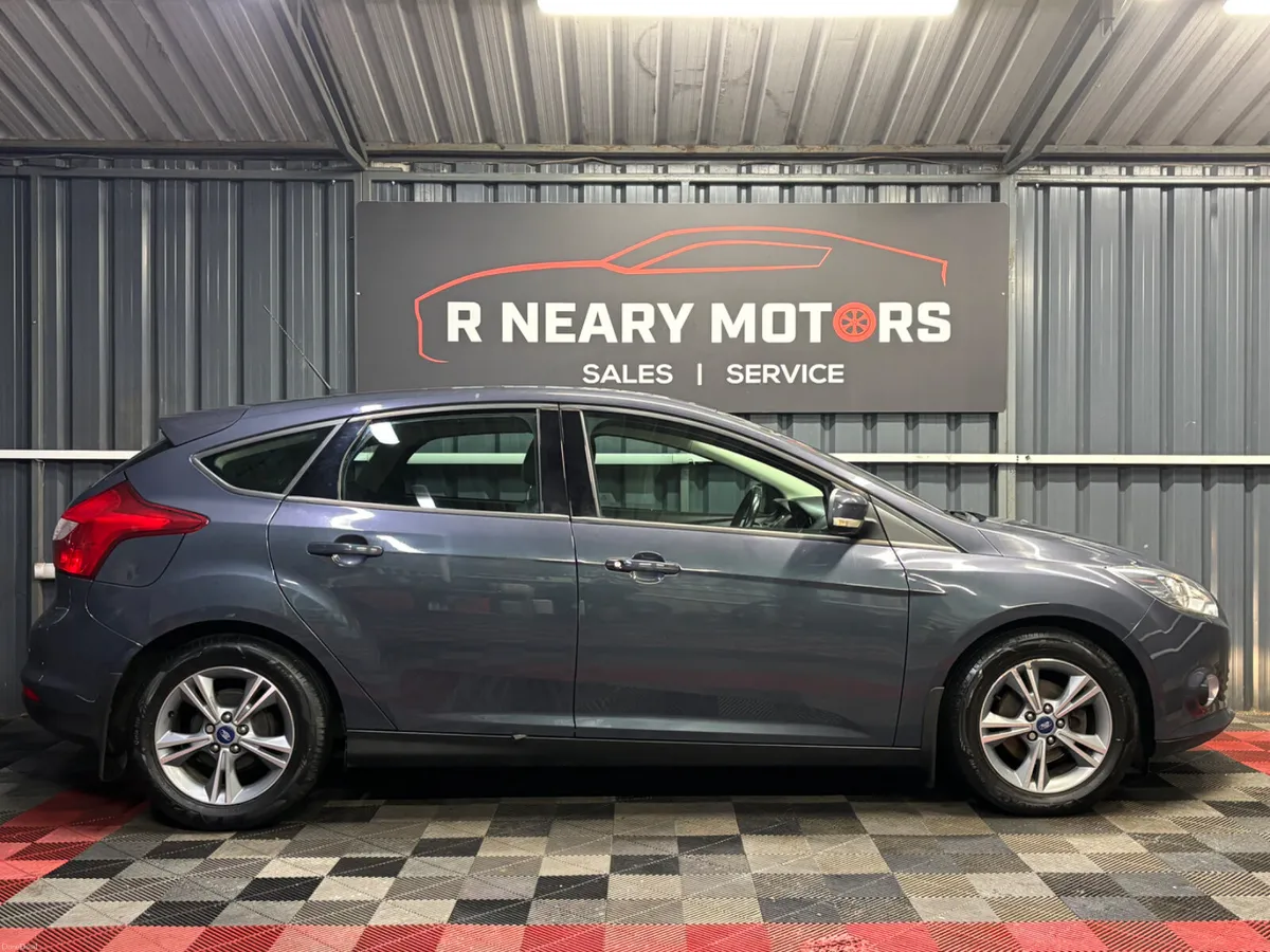 2014 Ford Focus 1.6 TDCI 95PS EDITION Low KMS - Image 4