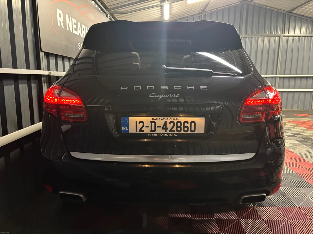 2012 Porsche Cayenne  3.0D Sport Model - Image 2
