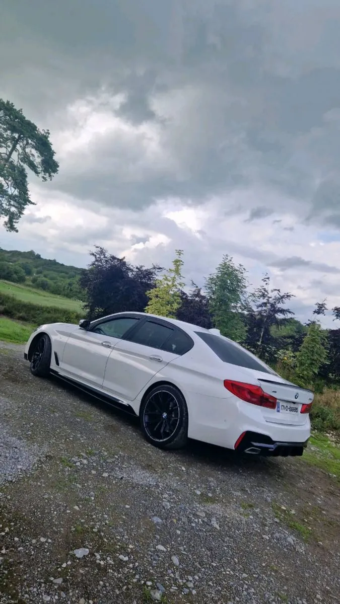 BMW XDRIVE G30 520 - Image 1