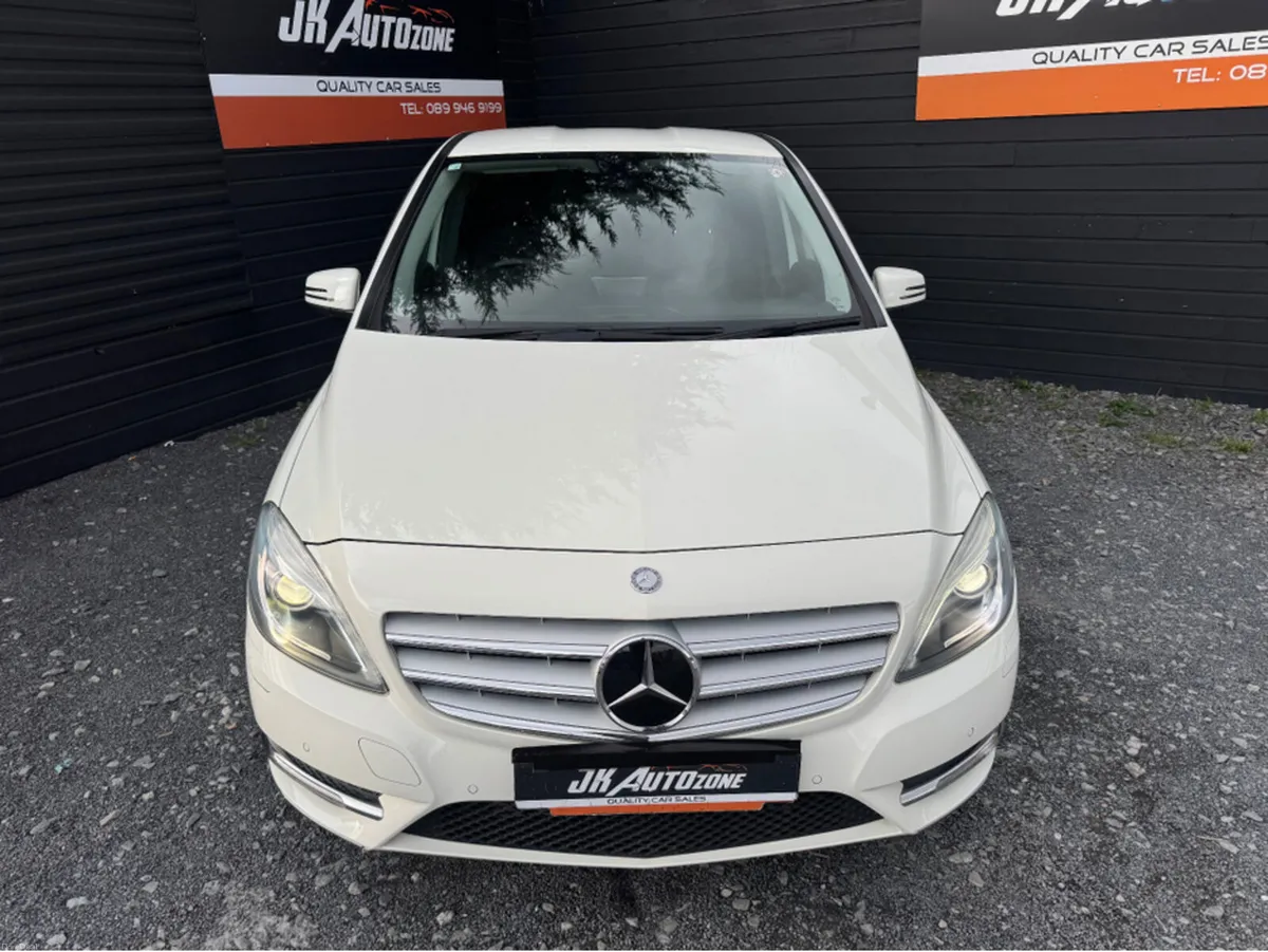 Mercedes-Benz B-Class 1.6 AUTO 5DR - Image 2