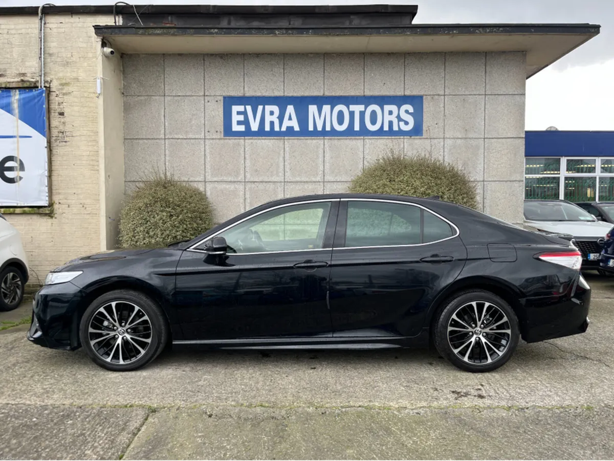 Toyota Camry WS AUTOMATIC HYBRID 2.5 PETROL //HEAD - Image 6