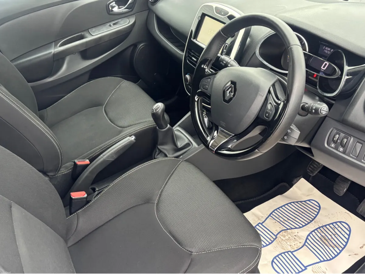 Renault Clio IV DYNAMIQUE 1.2 PET 7 4DR PETROL - Image 2