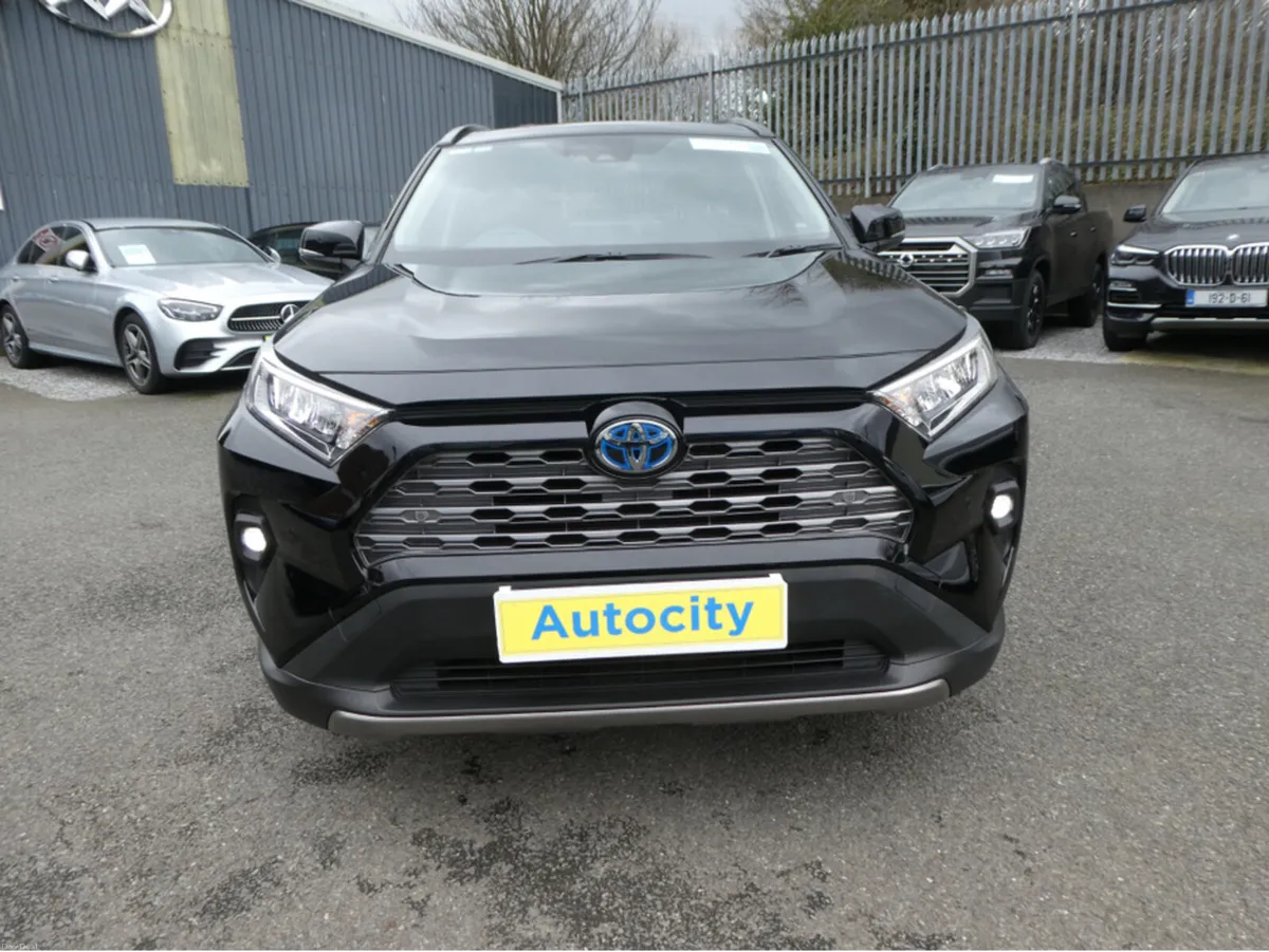 Toyota RAV4 HYBRID SOL 4DR AUTO - Image 2