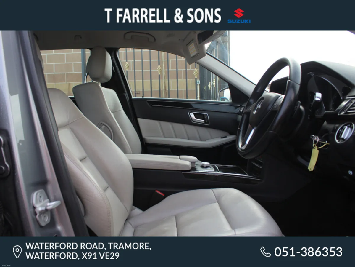 Mercedes-Benz E-Class E220 CDI BLUE EFFICIENCY EXE - Image 4