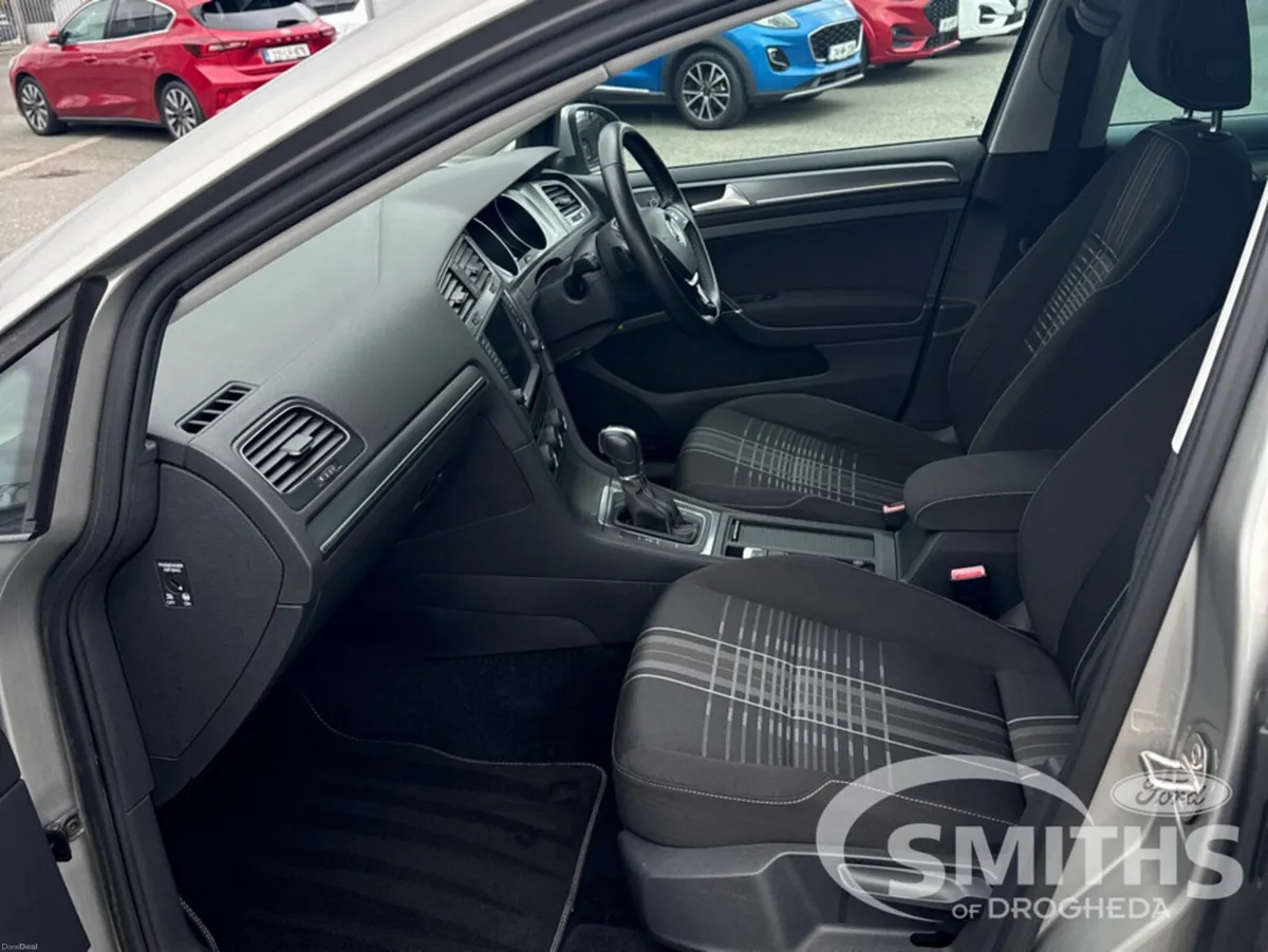 Volkswagen Golf LIFE 1.2TSI 85PS *DSG AUTO* - Image 3