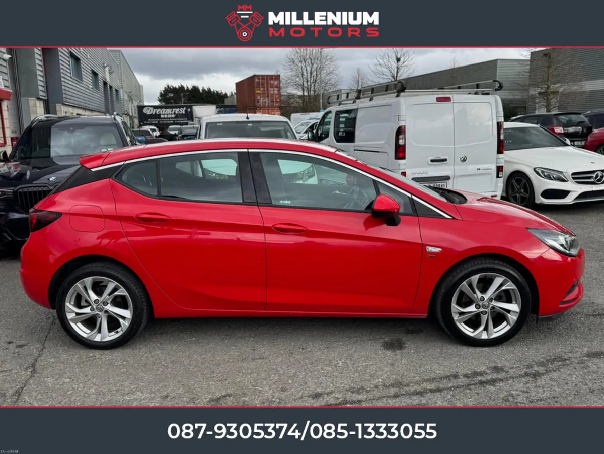 Vauxhall Astra SRI Turbo 1.4 LOW KMS - Image 2