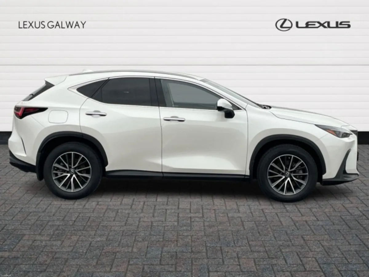 Lexus NX NX 450h+ Executive AWD Plug In Hybrid // - Image 3