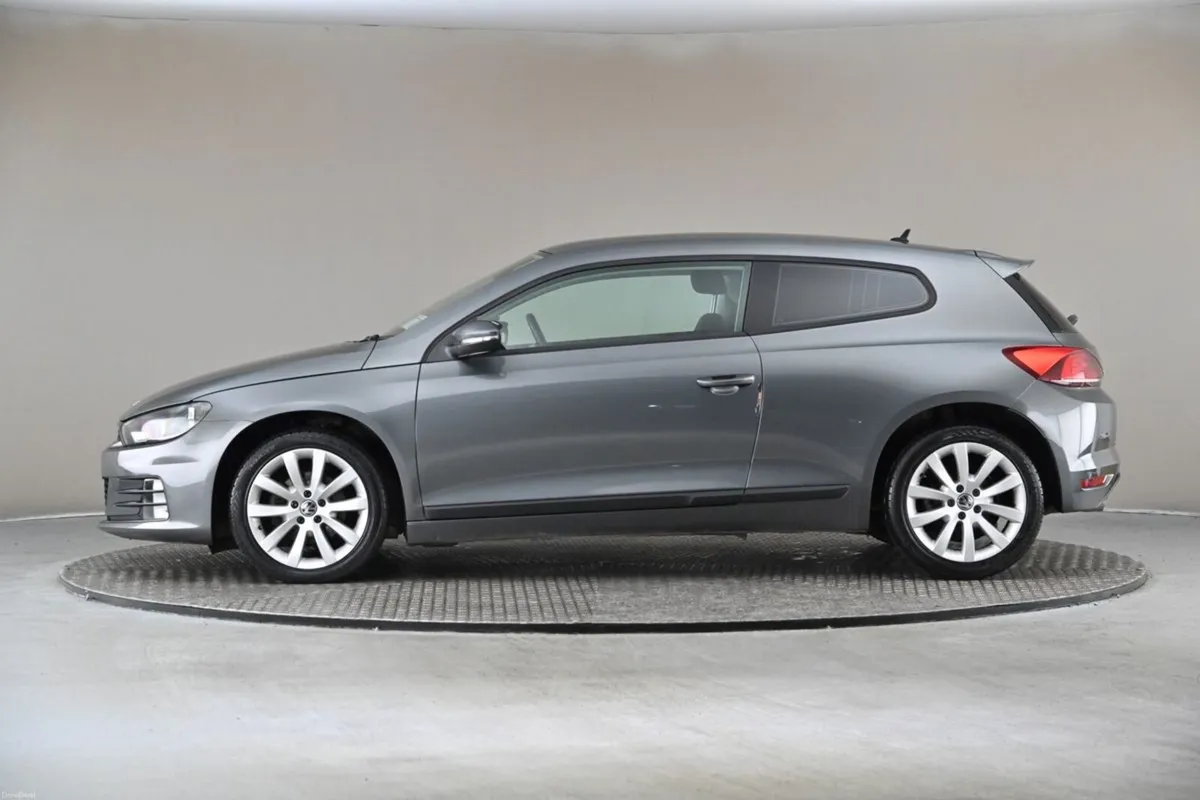 Volkswagen Scirocco 2.0TDI 150BHP SCIROCCO BMT 6SP - Image 5