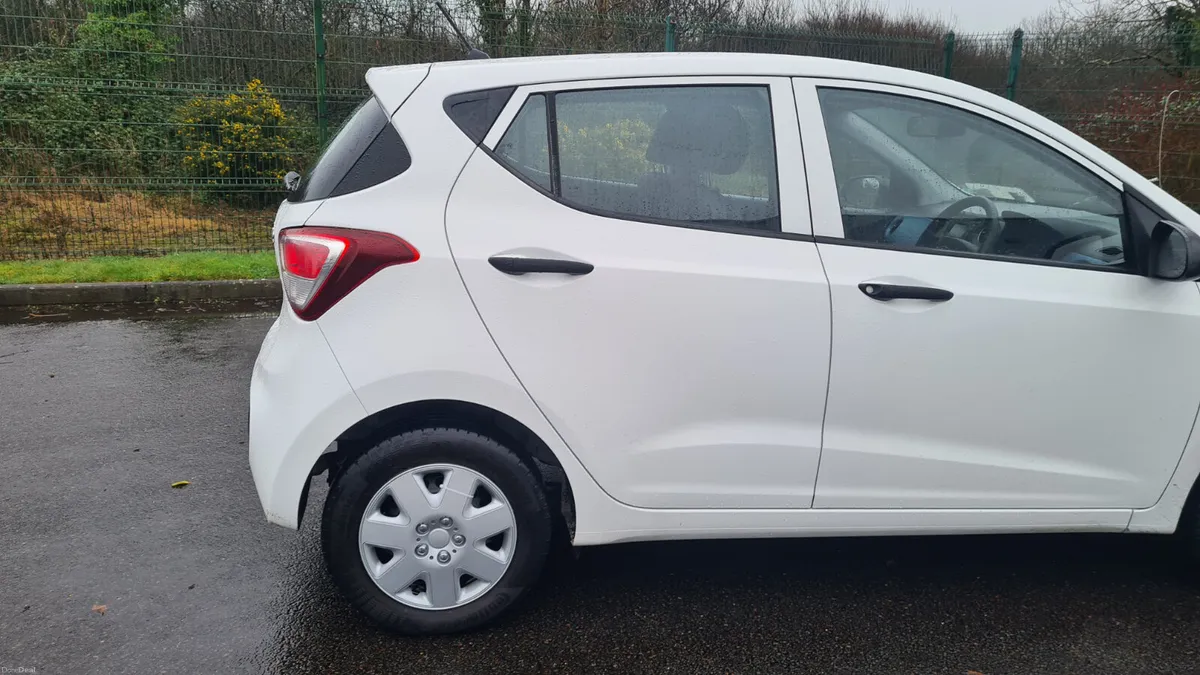 Hyundai i10 2018, i 10 Classic,NEW NCT, LOW MILES. - Image 3