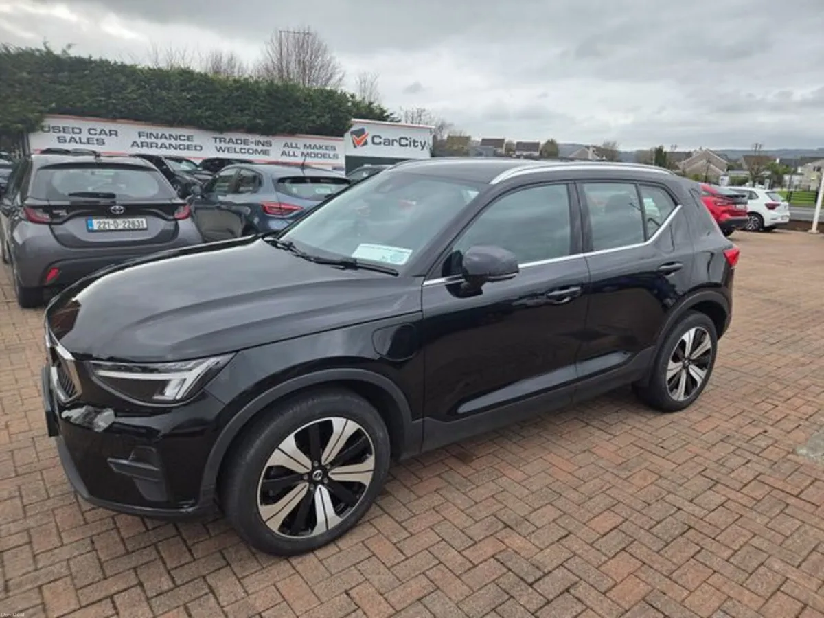 Volvo XC40 Phev T4 Plus Bright 5DR Auto - Image 2