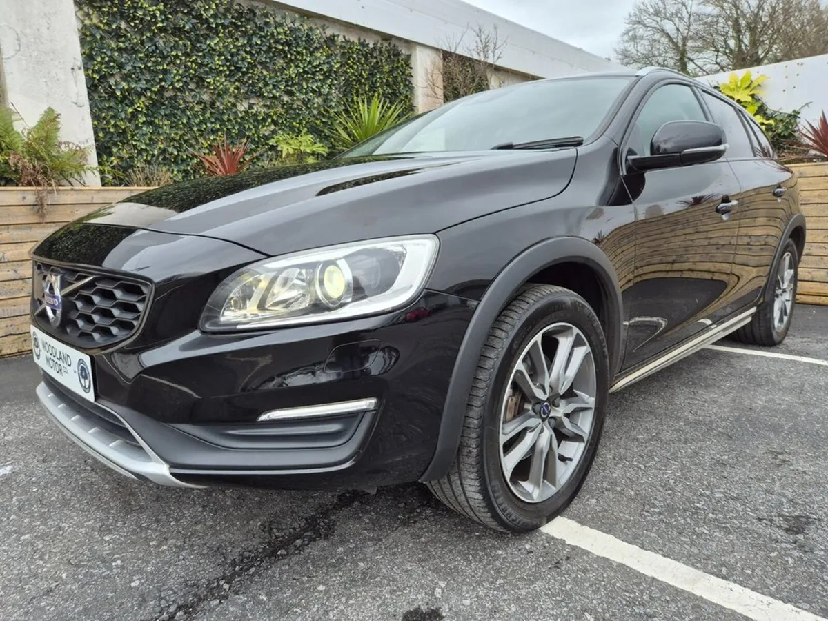 Volvo V60 2.0 D4 POLESTAR EDITION WITH SUNROOF / T - Image 3