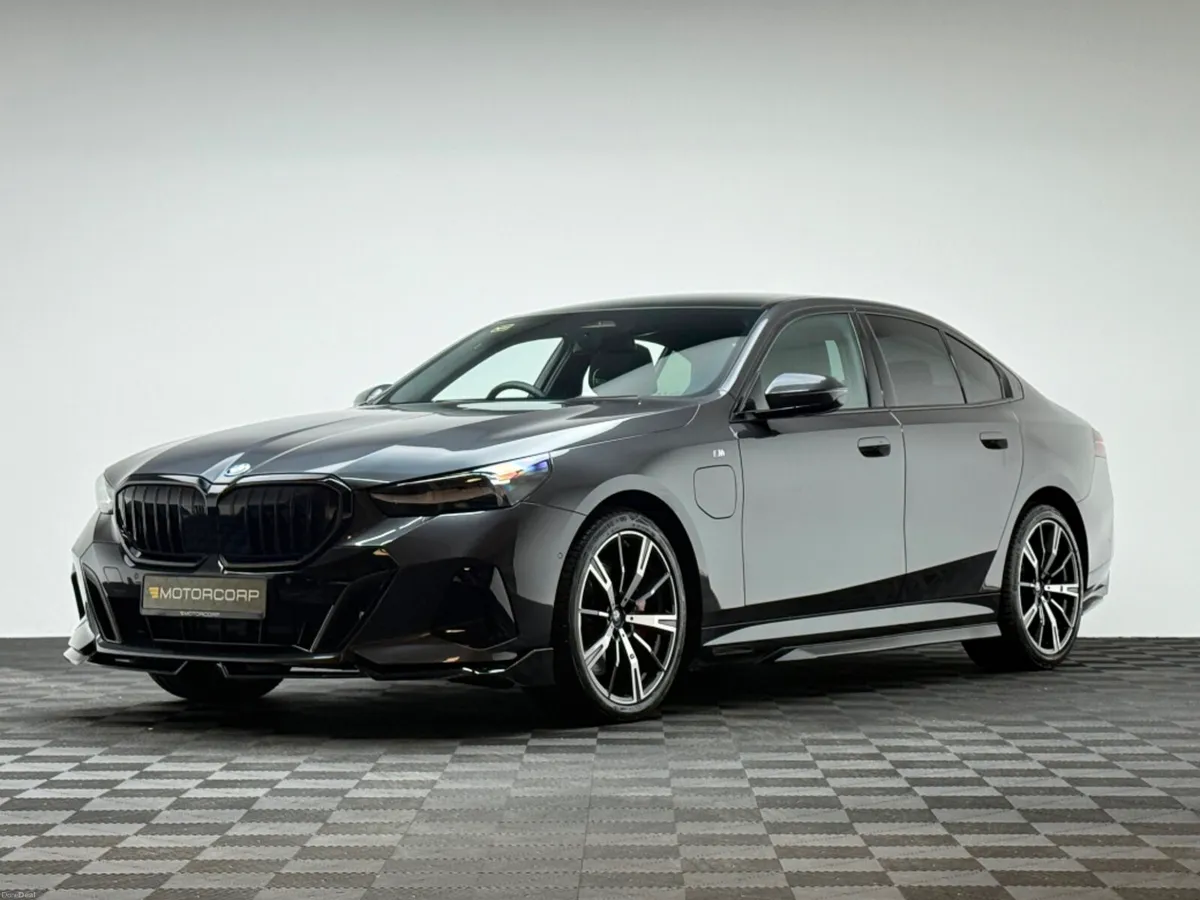 BMW 5-Series 550E M SPORT PRO XDRIVE - Image 3