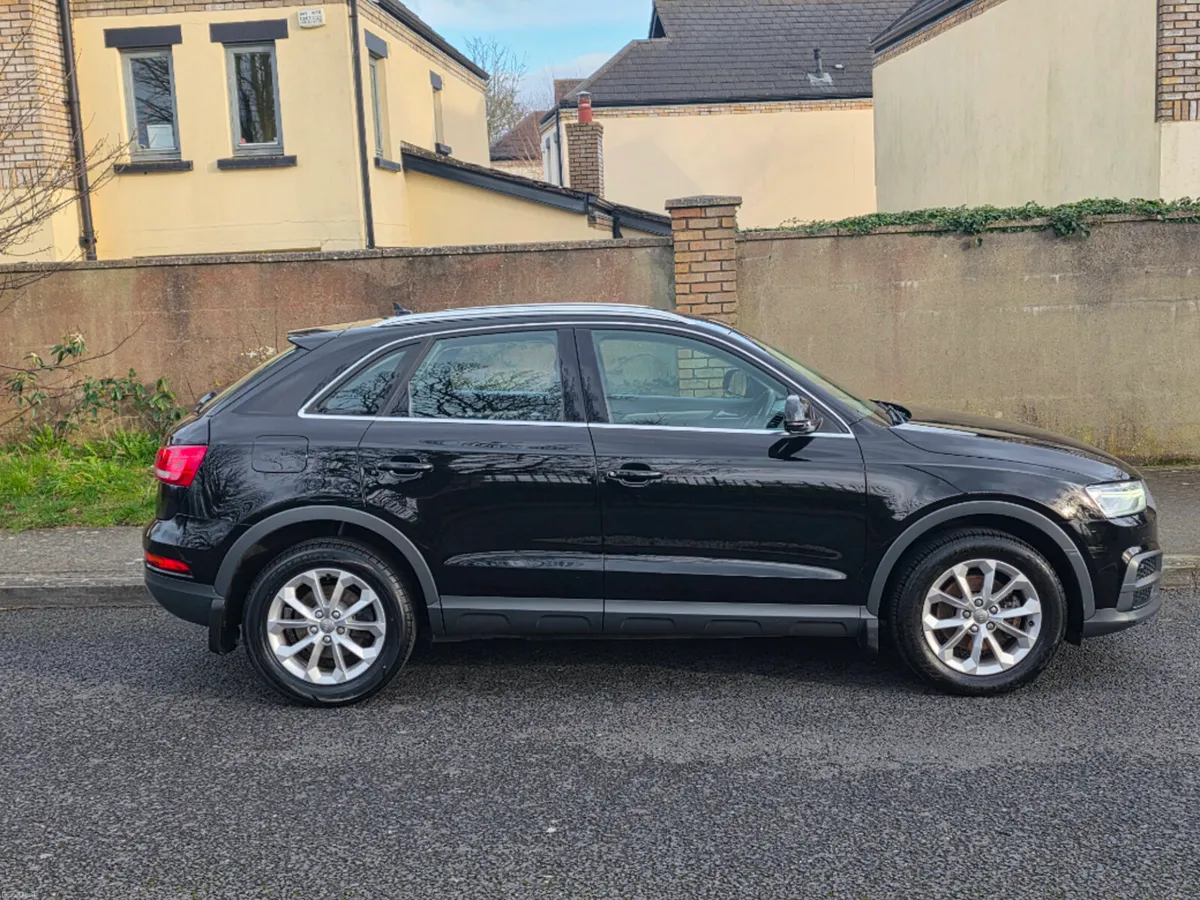 Audi Q3 2.0tdi 120 SE 4DR - Image 2