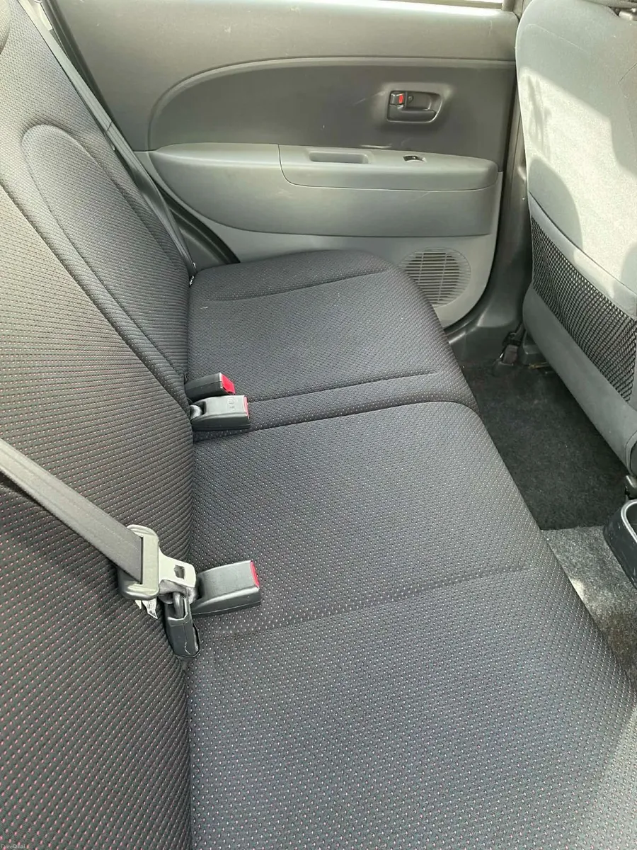 Daihatsu Sirion 2008 - Image 4