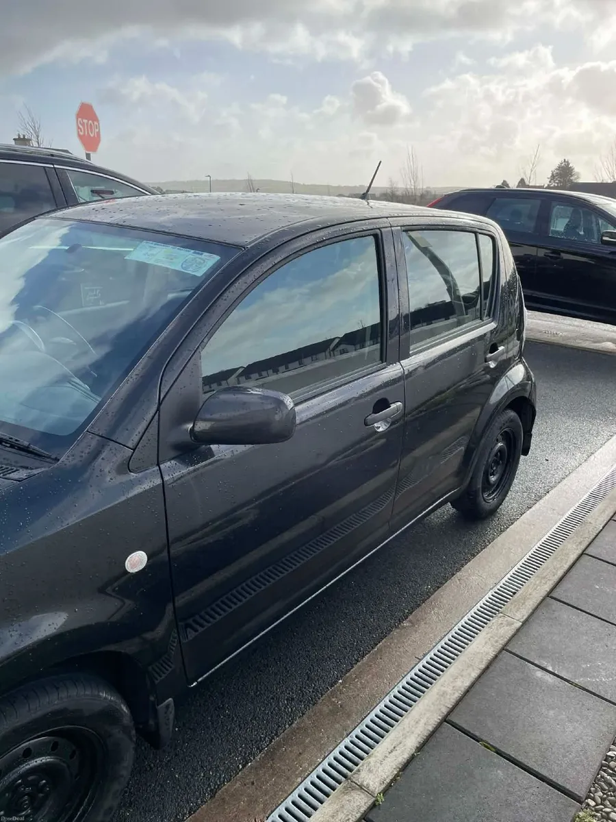Daihatsu Sirion 2008 - Image 2