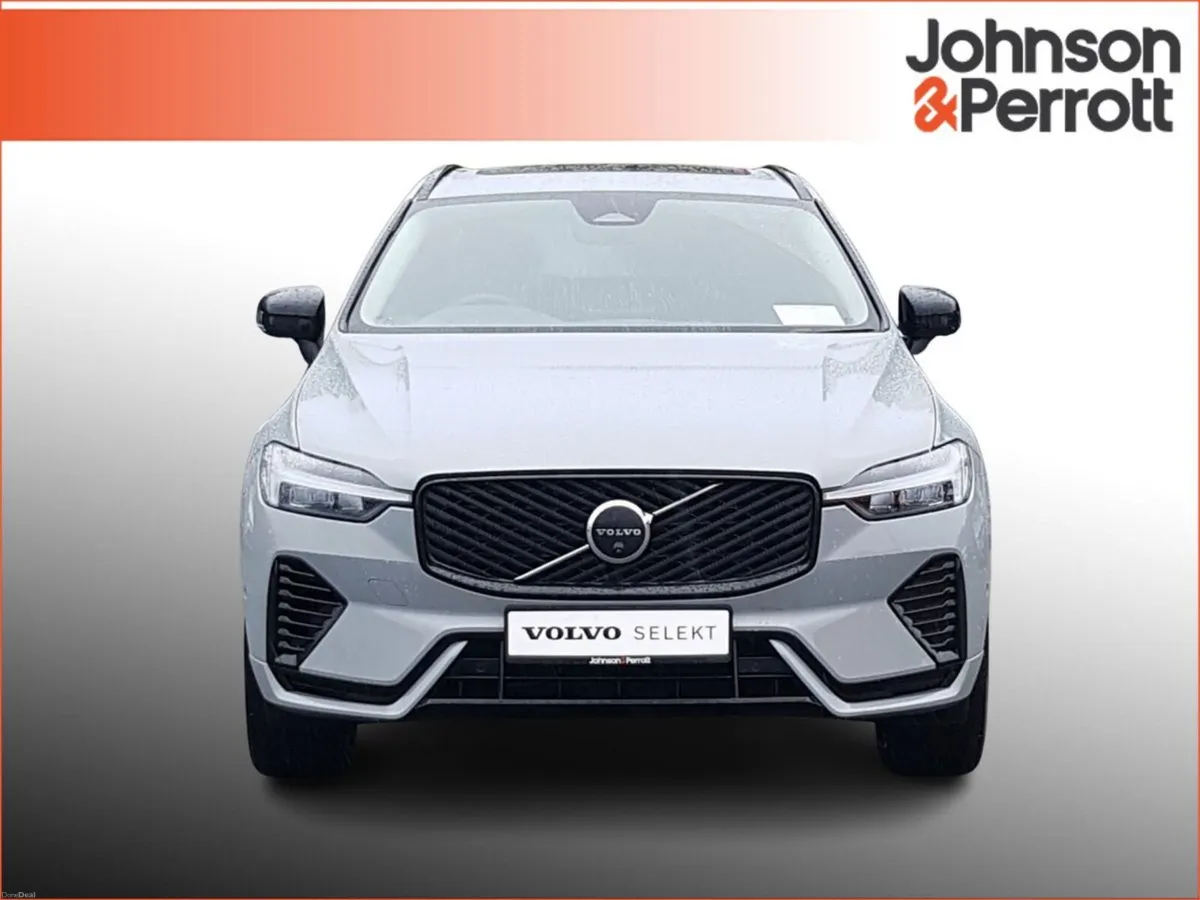 Volvo XC60 T6 350bhp AWD PHEV Plus Dark (Panoramic - Image 4
