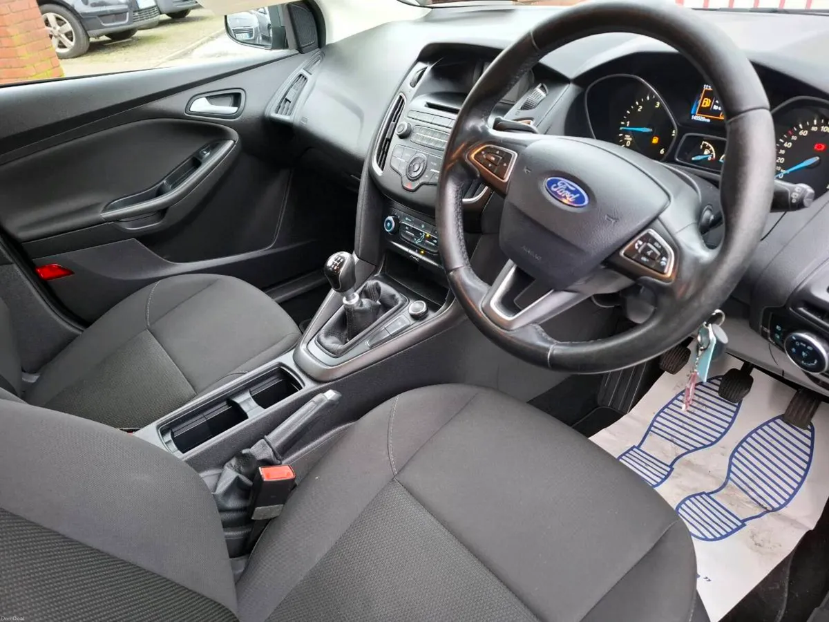 Ford Focus - Image 3