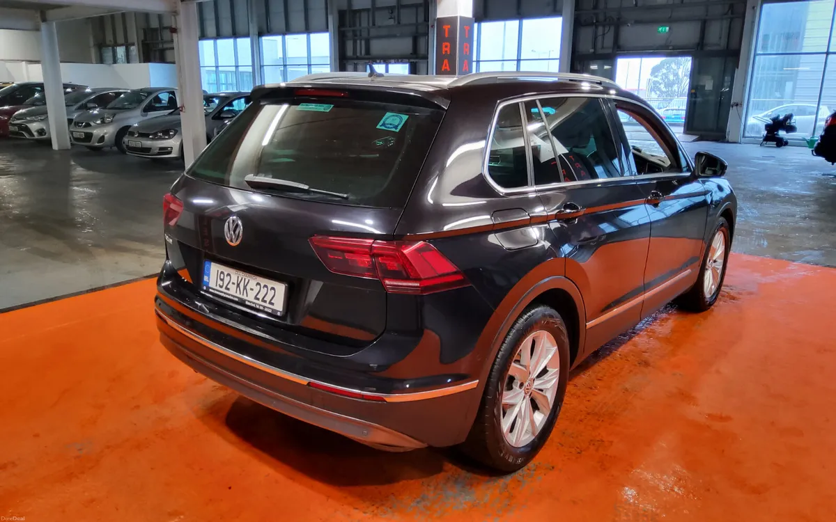 Volkswagen Tiguan 2019 - Image 3