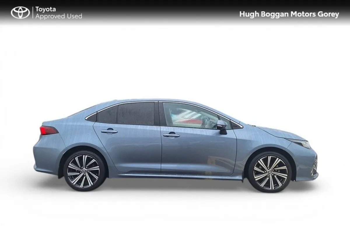 Toyota Corolla Luna Sport - Image 3