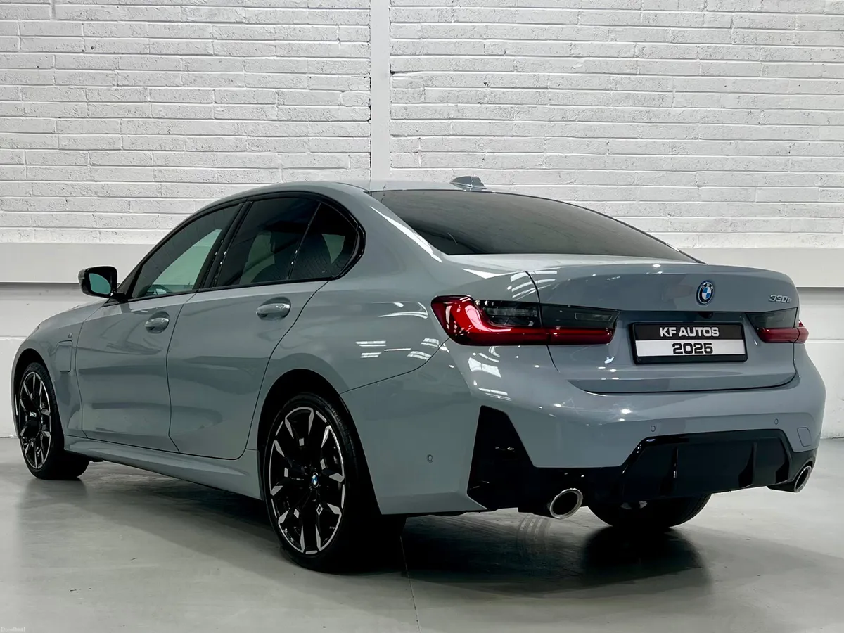 BMW 3 Series 330e M Sport Auto - 19.5kWh / 100 km - Image 6