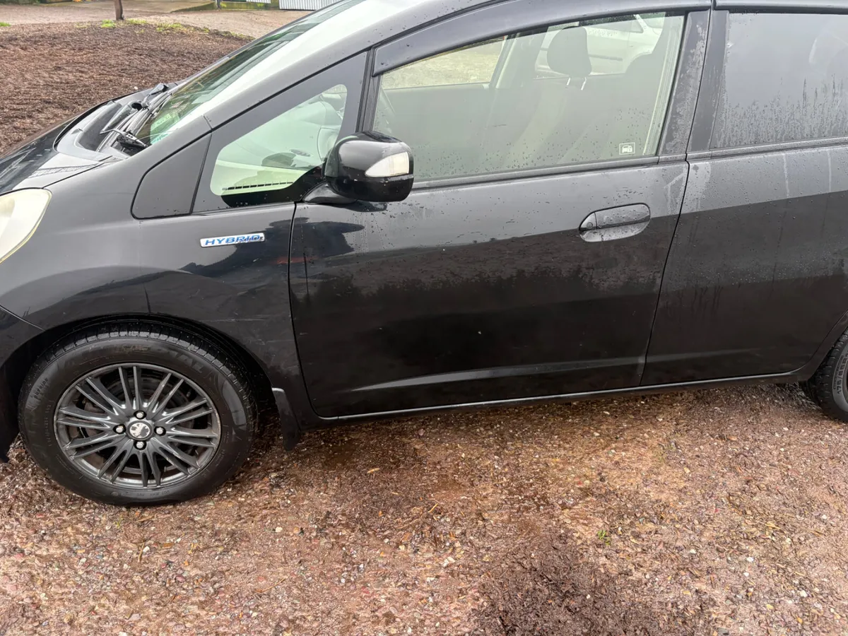 Honda Fit Automatic - Image 2