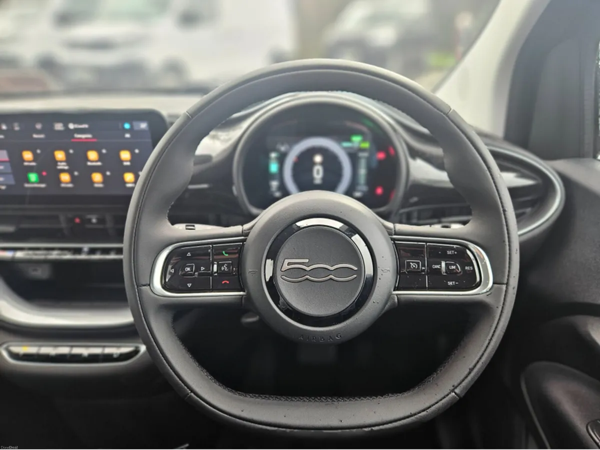 Fiat 500e ICON 42KWH 3DR AUTO - Image 4