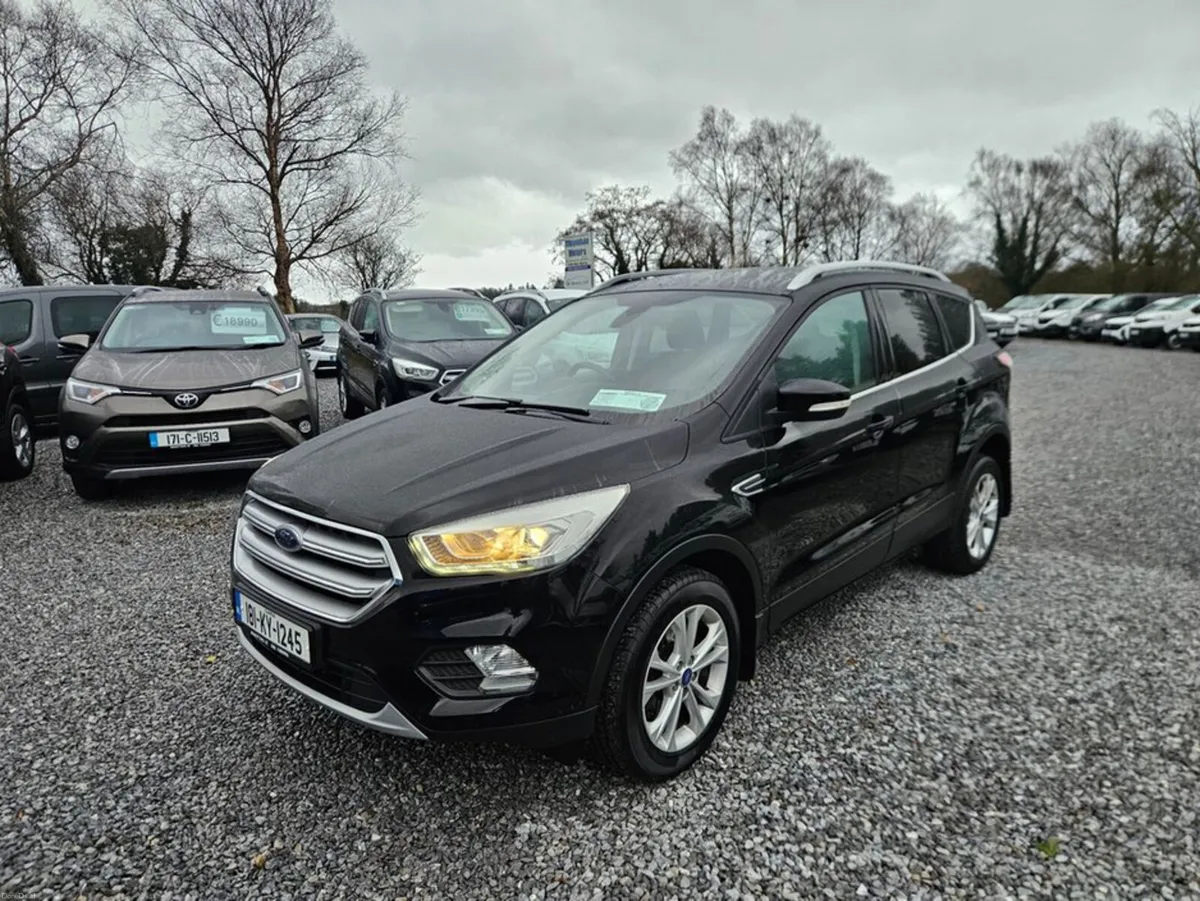 Ford Kuga Titanium 1.5 TDCI 120PS FWD 4D - Image 3