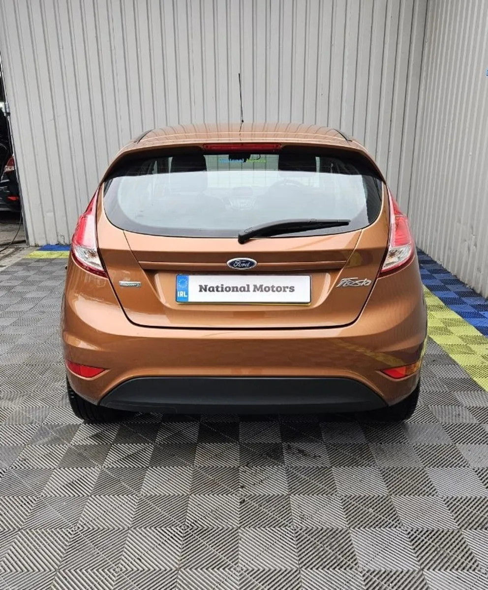 2017 Ford Fiesta 1.0 PETROL - Image 4