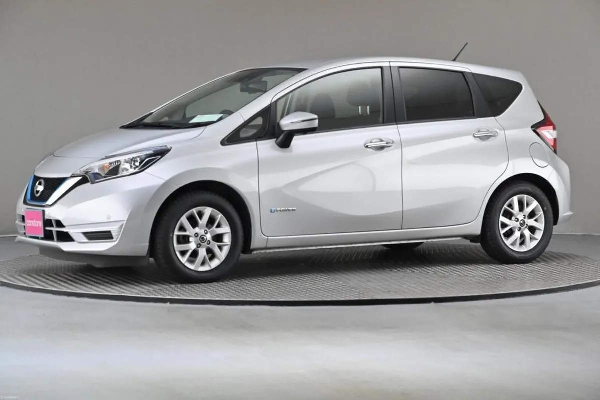 Nissan Note 1.2 SC HYBRID 360 PAN CAM**CARPLAY*AND - Image 4