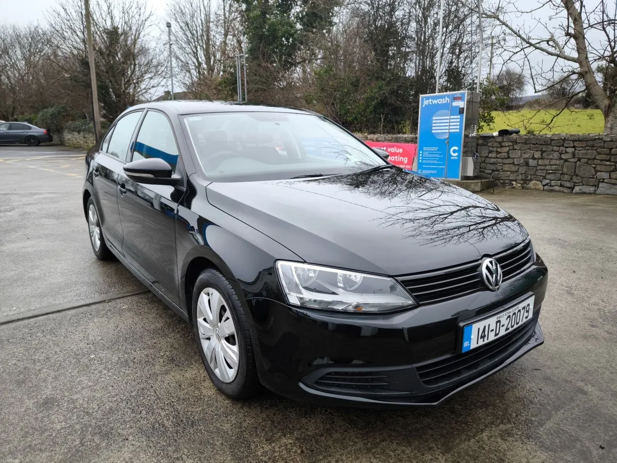Volkswagen Jetta 2014 1.6TDI, only 124.200km - Image 2
