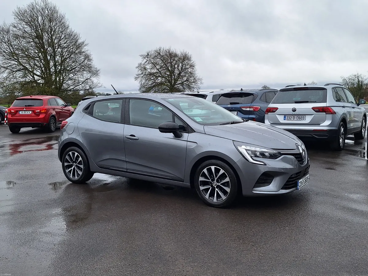 Renault Clio 1.0 *High Spec/Immaculate* - Image 1