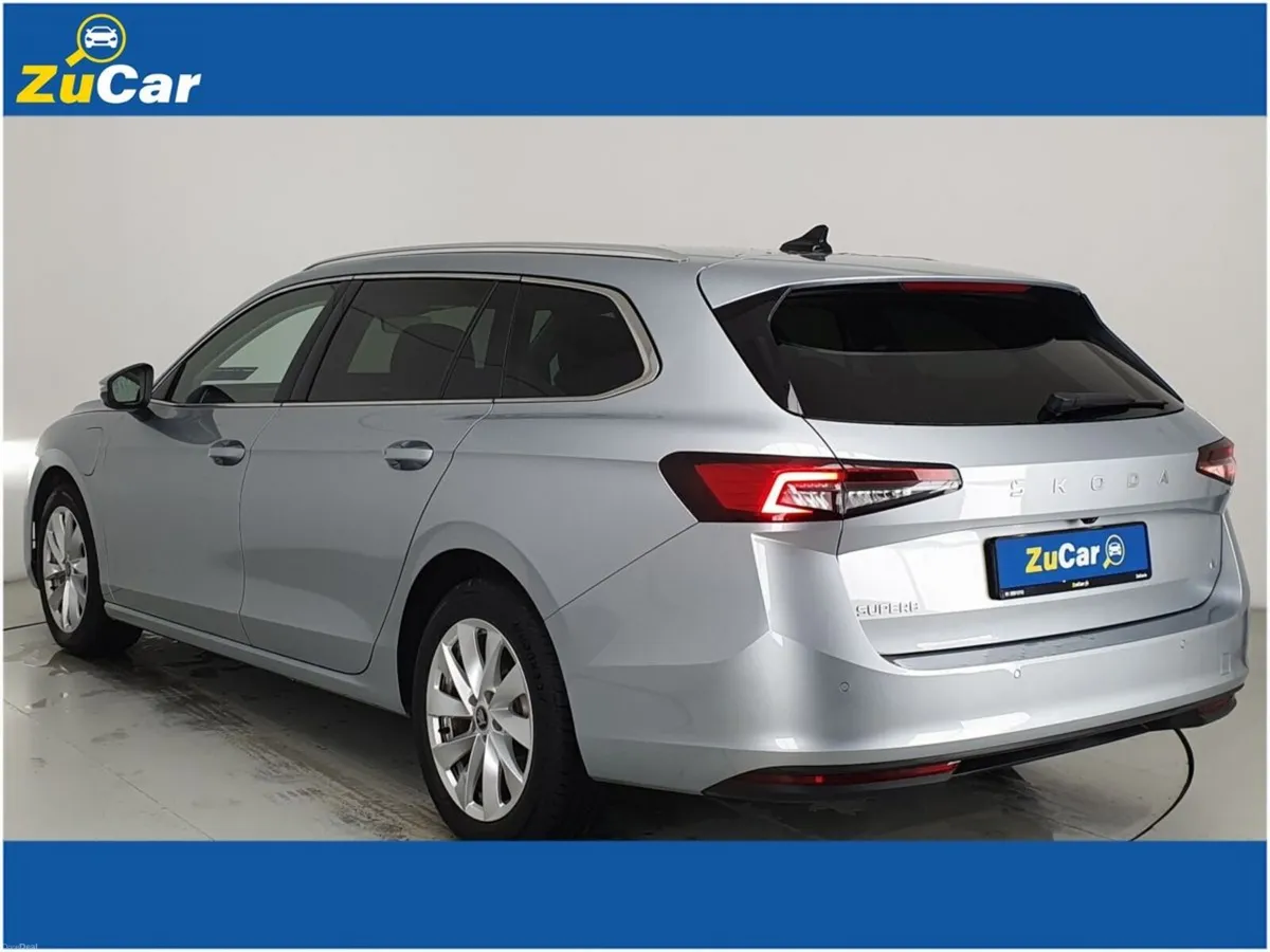 Skoda Superb Superb Se Technlogy Iv Phev Sa  SE Te - Image 4