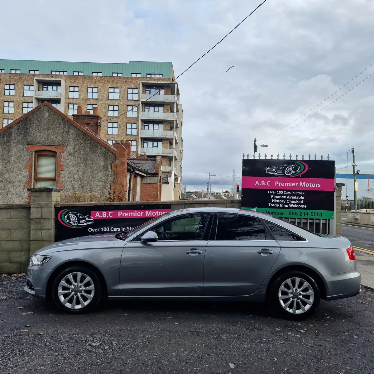 Audi A6 2012 Automatic Full service history - Image 3
