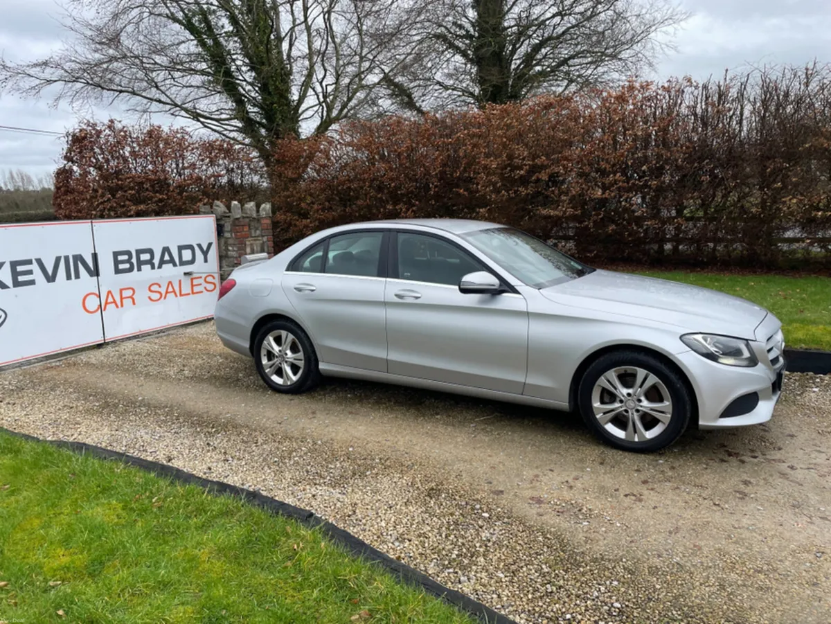 Mercedes-Benz C-Class C220 2.1 DIESE SE 4DR AUTO - Image 1