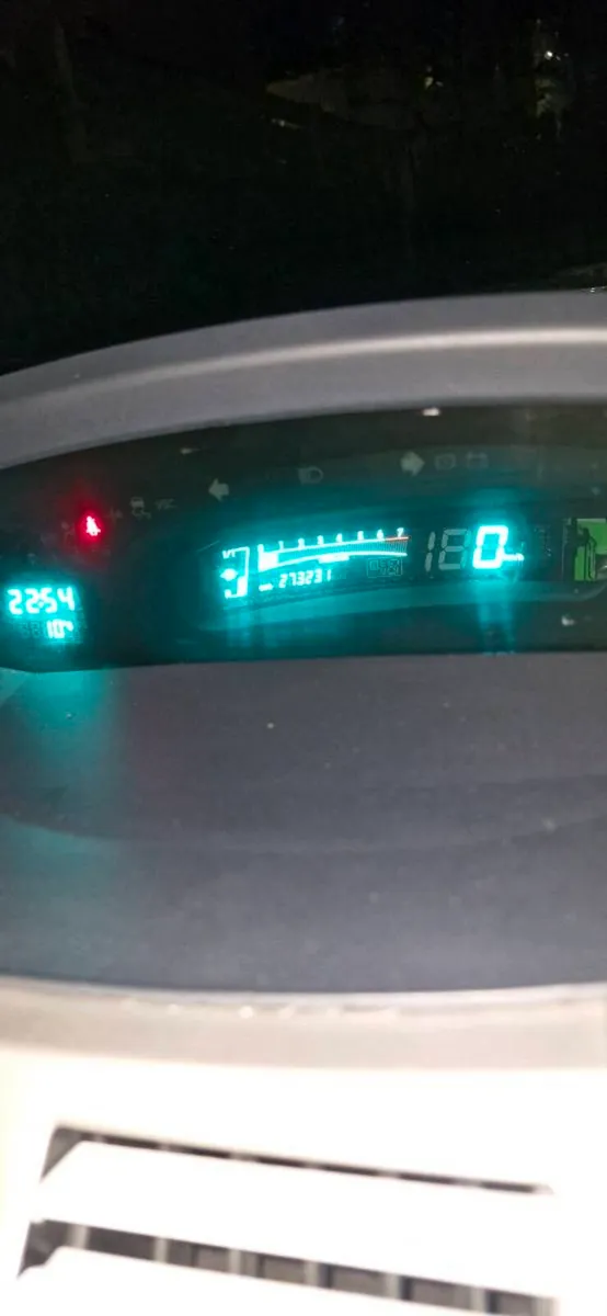 Toyota Yaris 2008 – Non Runner – Good Condition - Image 2