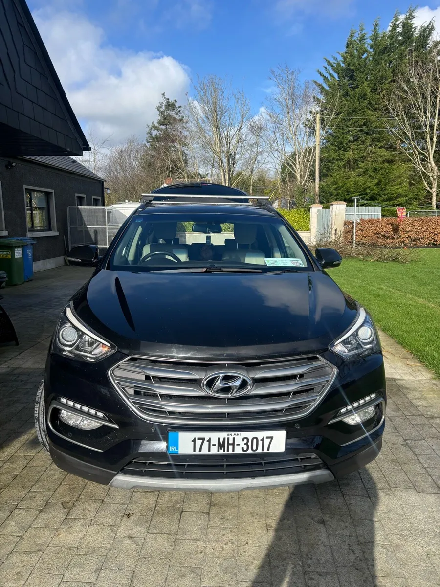 Hyundai Santa Fe 2017 - Image 1