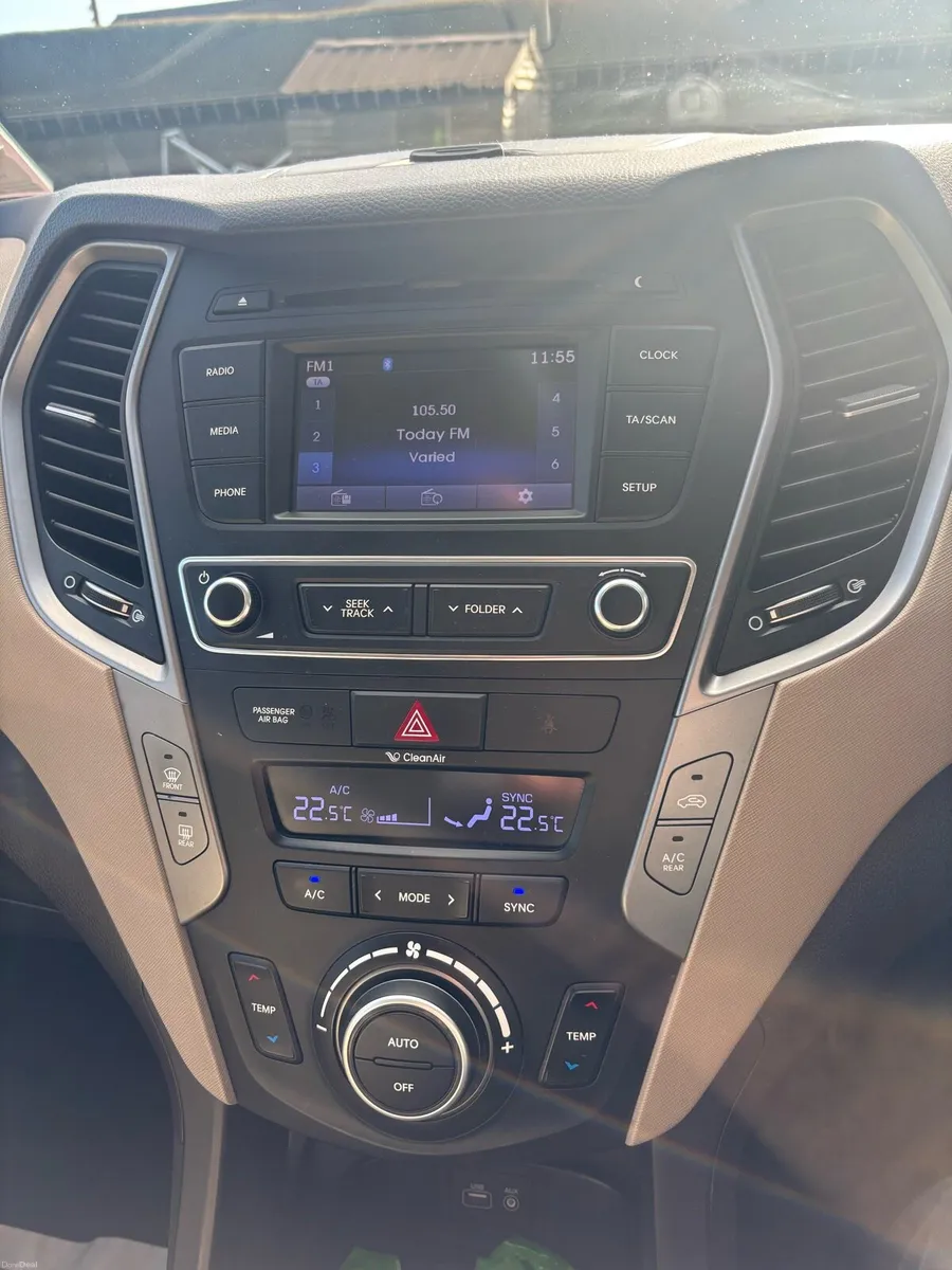Hyundai Santa Fe 2017 - Image 5