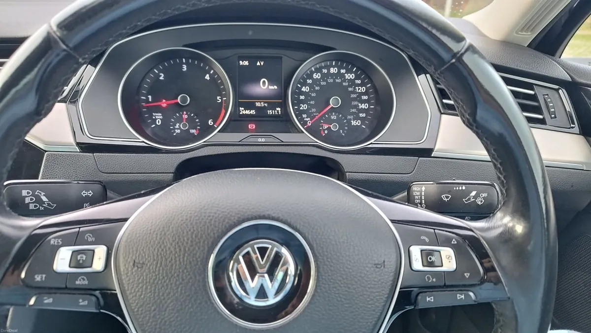 Volkswagen Passat 2015 1.6TDI Comfort Line - Image 2