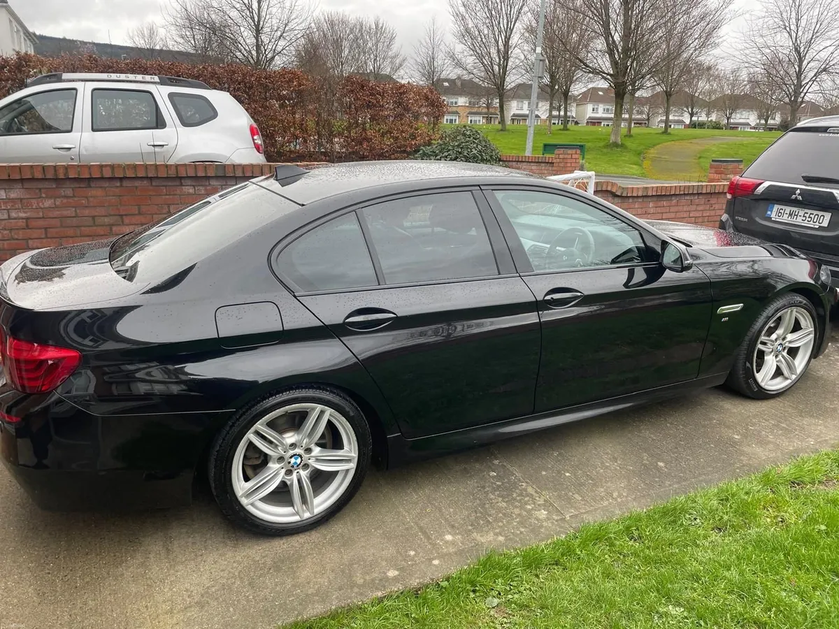 BMW 5-Series 2014 - Image 4