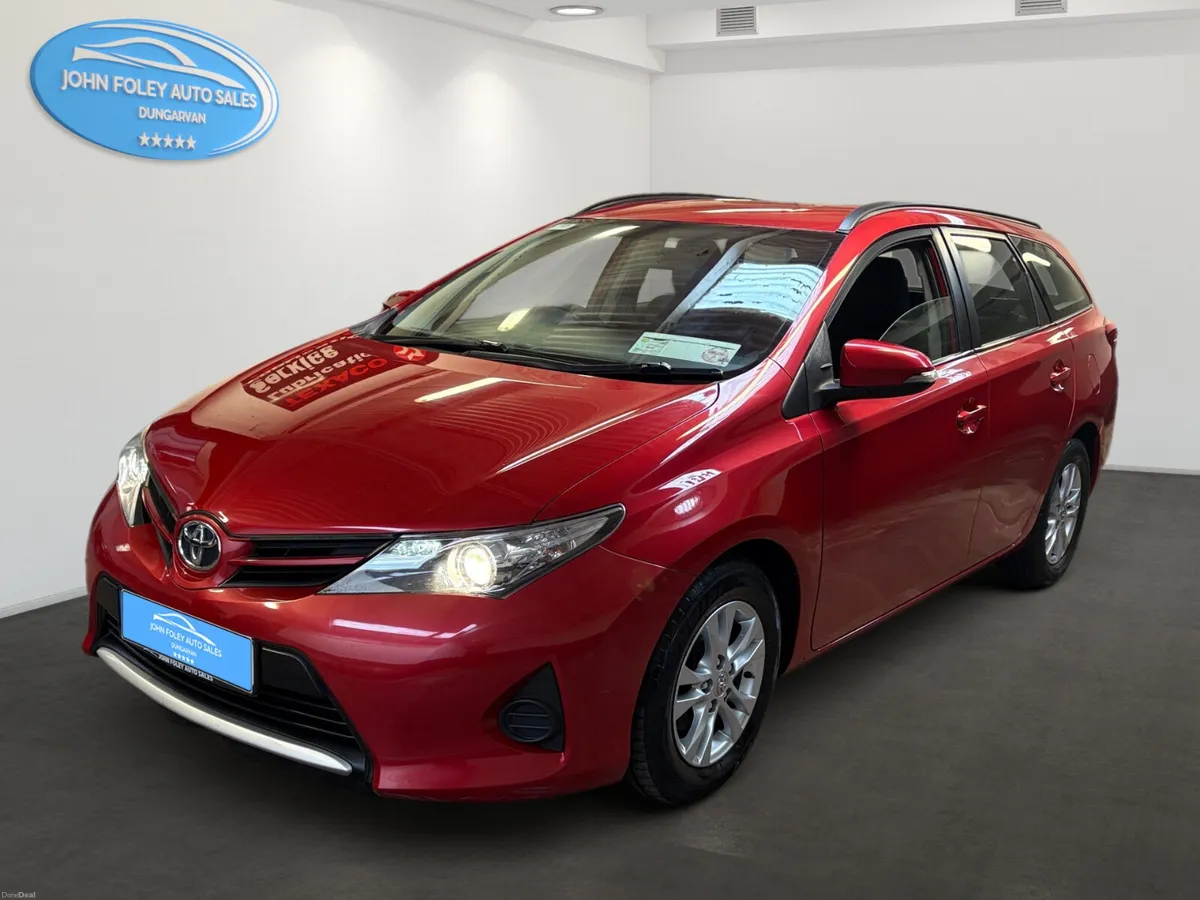 142-Toyota -Auris -1.4 -D4D -Estate - Image 2