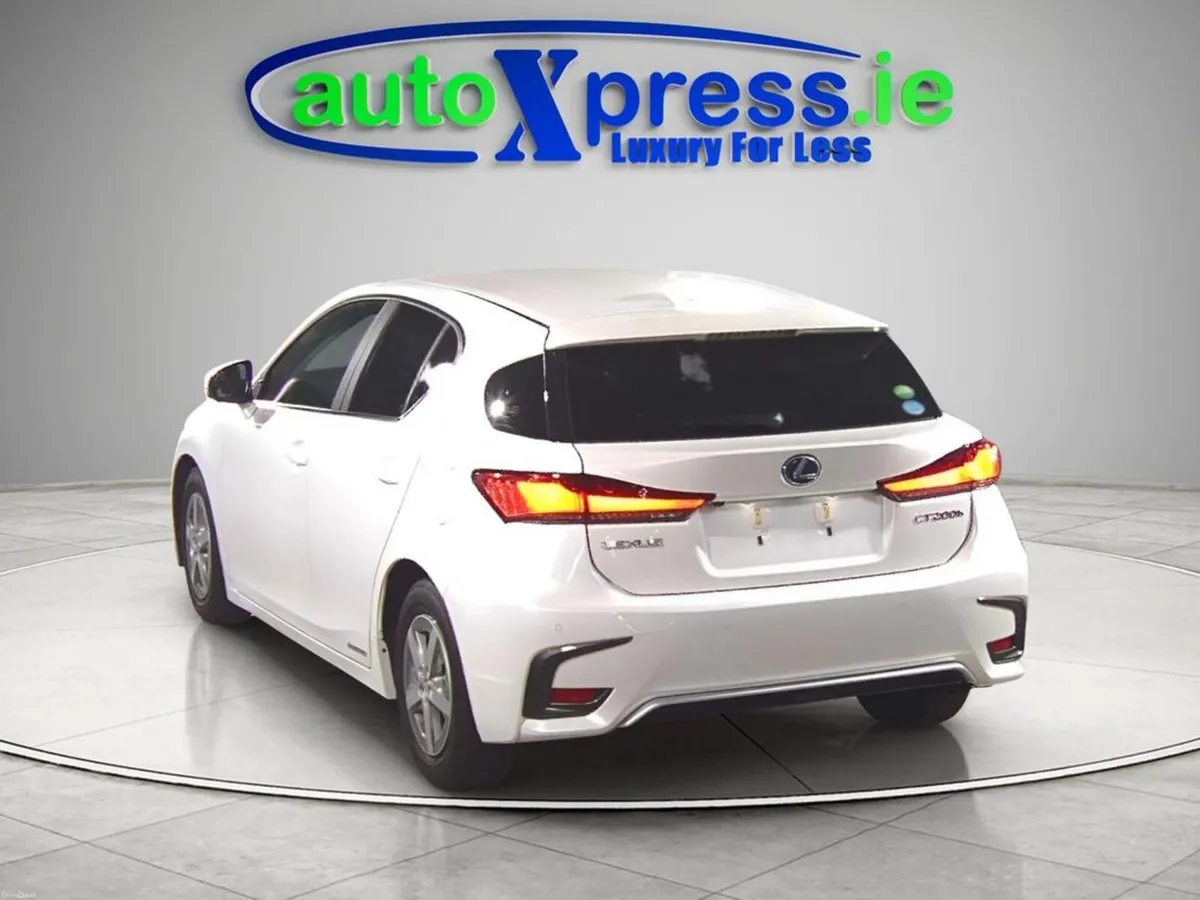 Lexus CT 1.8 Hybrid, Ultra Low mileage, Automatic - Image 3