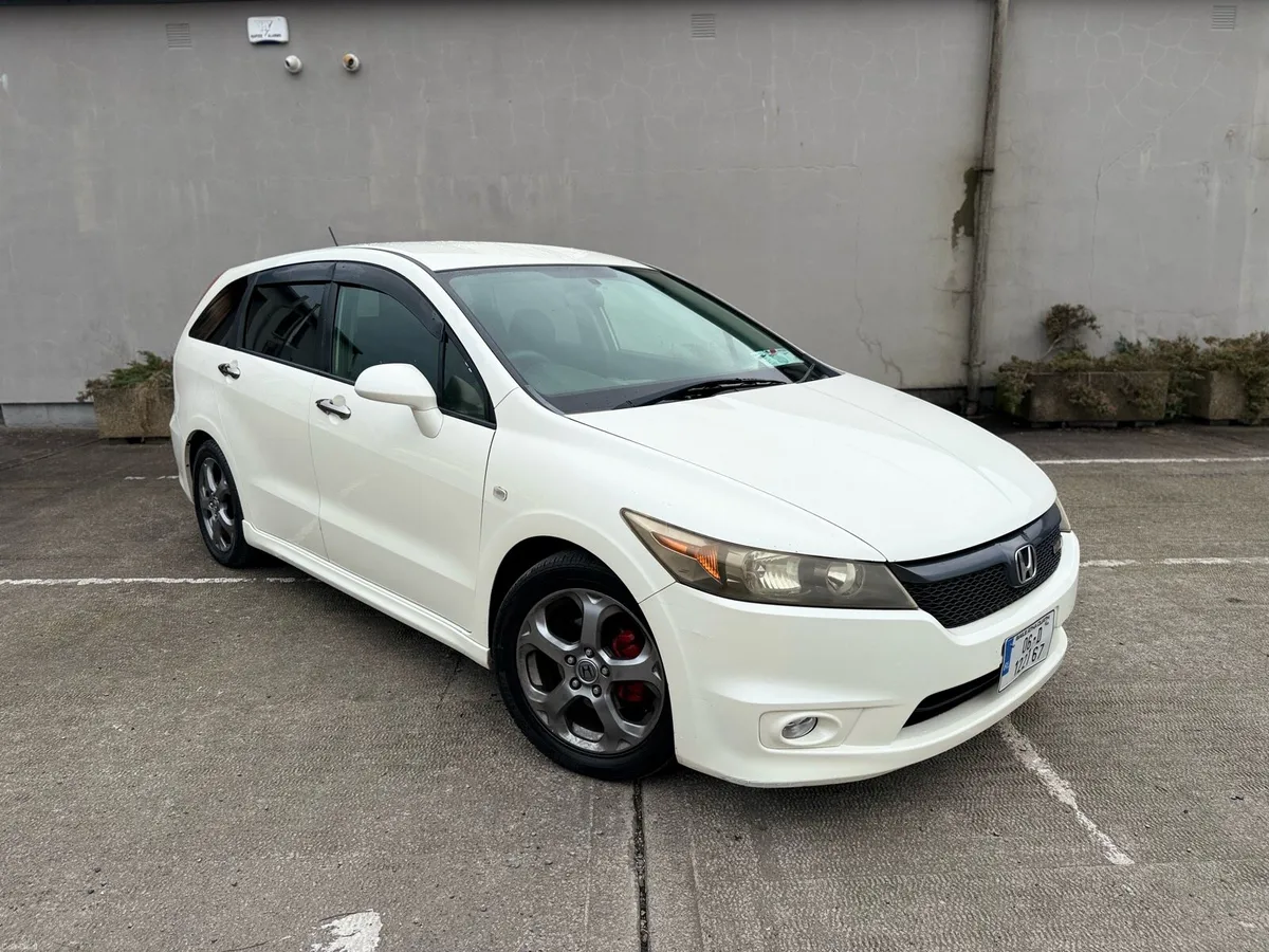 Automatic Honda Stream 7 seaters 2006 NCT NEW - Image 1