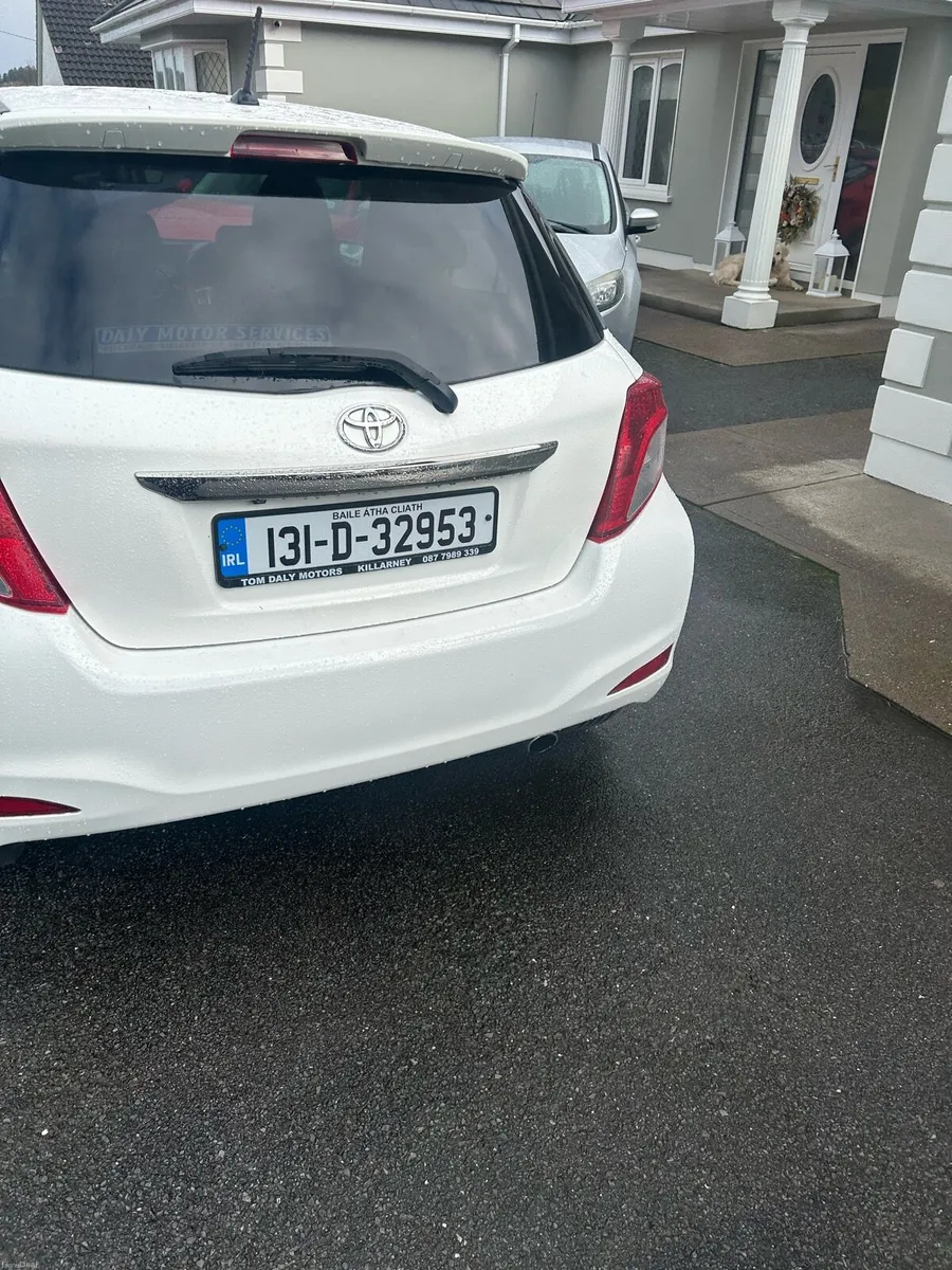 2013 Toyota Yaris sports 1.3 petrol 3 door - Image 6