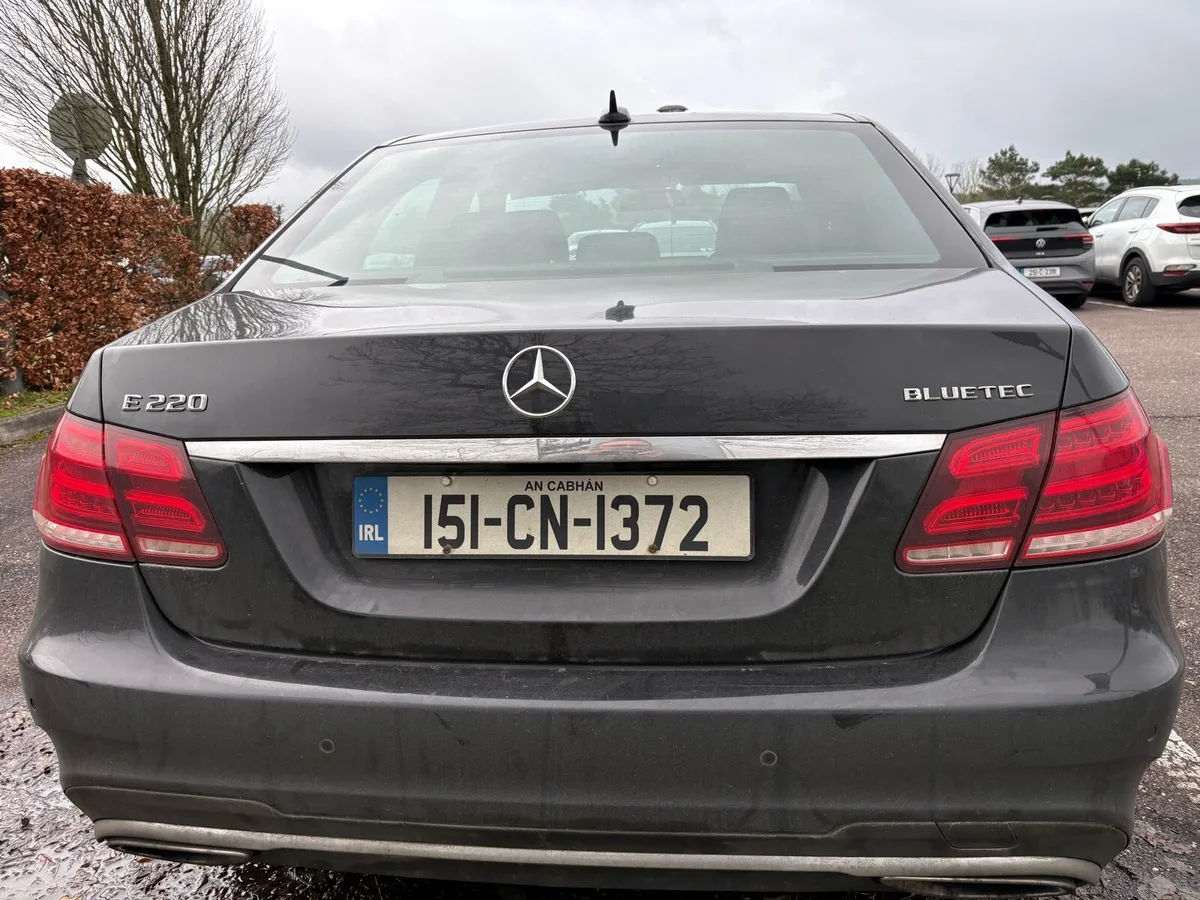 151 Mercedes E-class 220 bluetec - Image 2