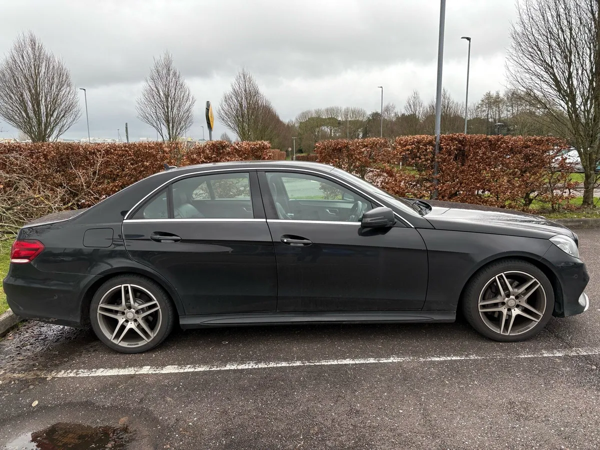151 Mercedes E-class 220 bluetec - Image 4