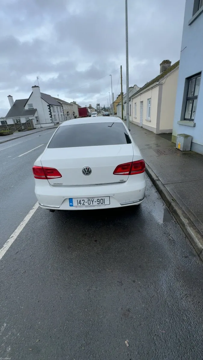 Volkswagen Passat 2014 Highline - Image 2