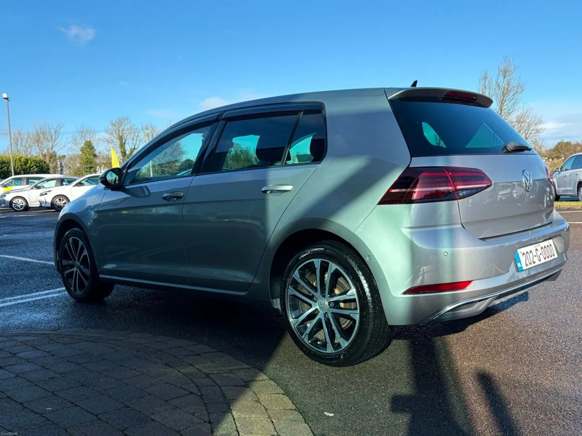 Volkswagen Golf Select Variant - Image 4