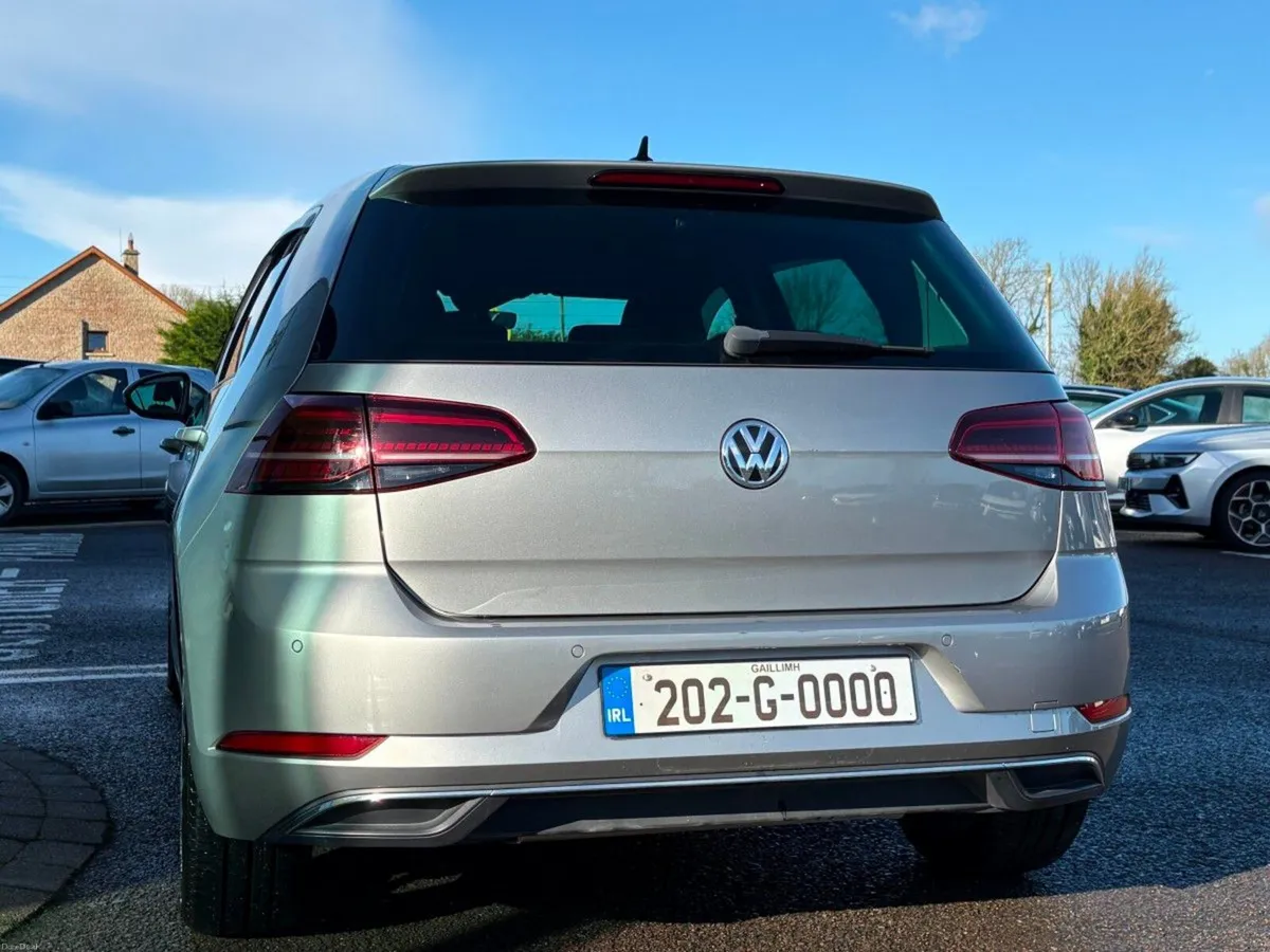 Volkswagen Golf Select Variant - Image 3