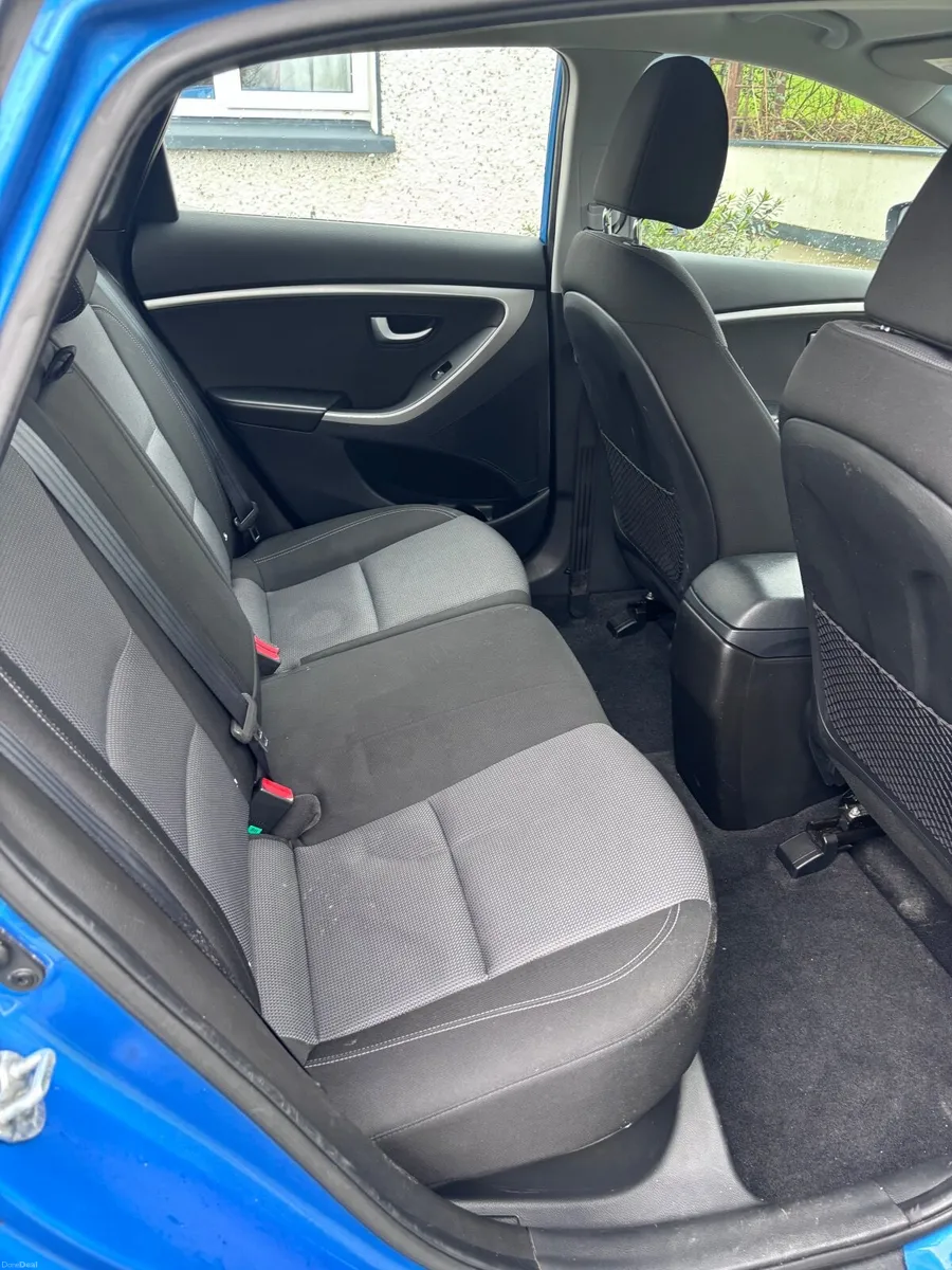 Hyundai i30 2017 - Image 2