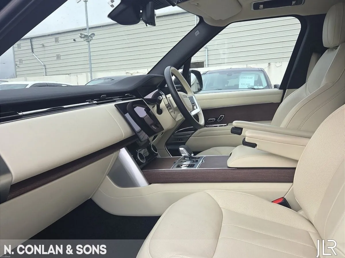 Land Rover Range Rover PHEV HSE LONG WHEELBASE *2 - Image 3